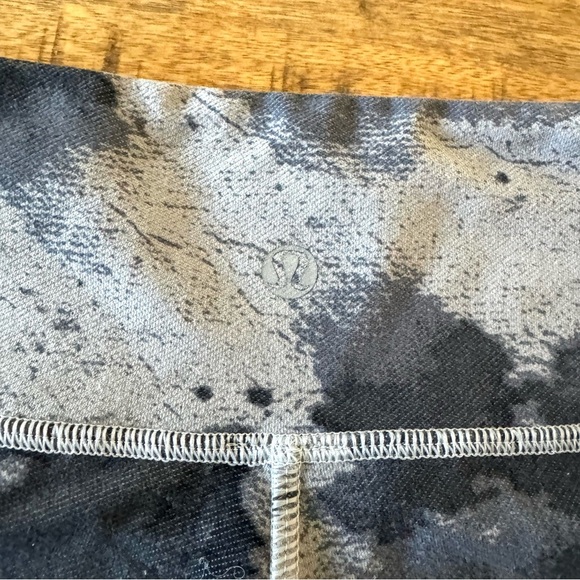 Lululemon Wunder Under Floral Platoon Silver Spoon Gray Leggings Size 6 - Picture 10 of 13